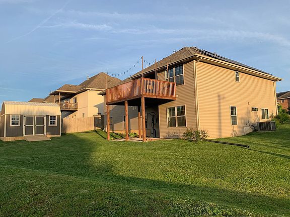 2nd image of 979 W Stanton Dr