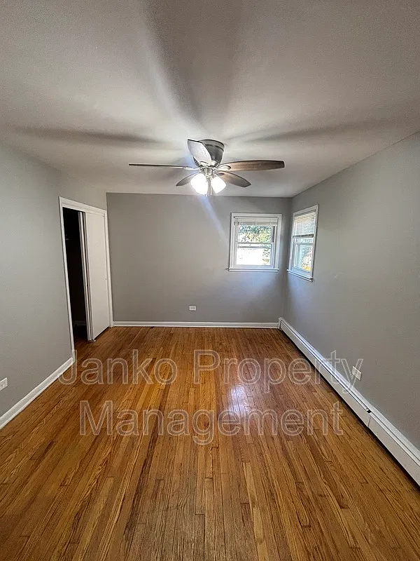 2 bed, 1.0 bath, $1,400 — Photo 3