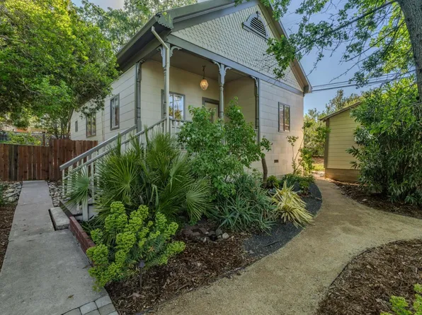 116 S Arroyo Seco St, Ione, CA 95640