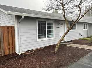 2910 E Douglas Ave, Newberg, OR 97132