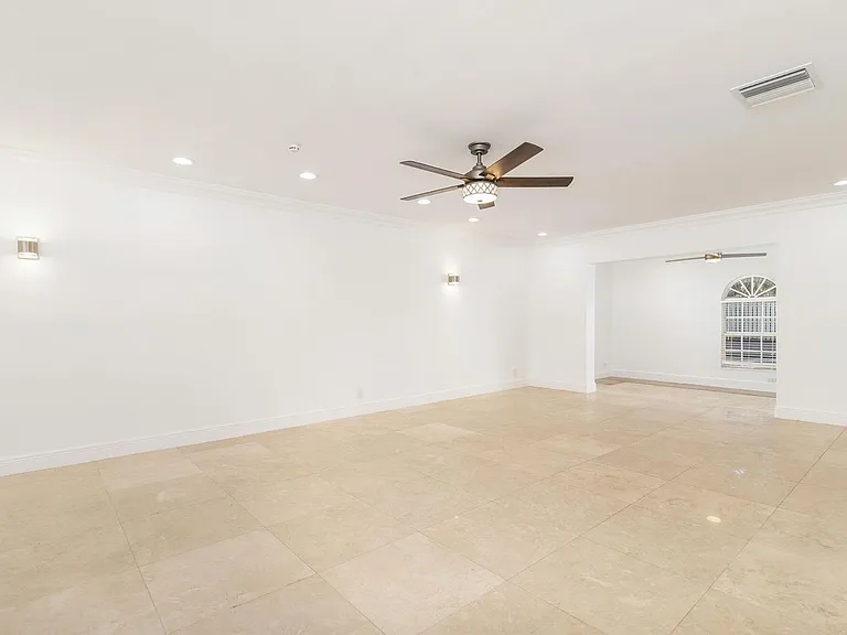 3517 N Flagler Dr — Photo 9