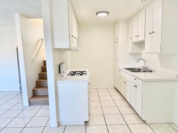 8100 Orangewood Ave APT 6