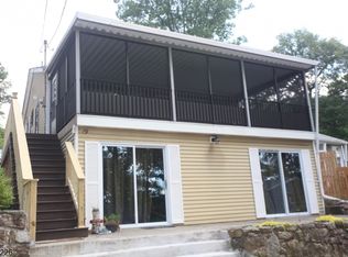 19 Walton Rd, Hopatcong, NJ 07843