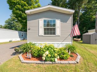 6 Mason St #27, Pepperell, MA 01463