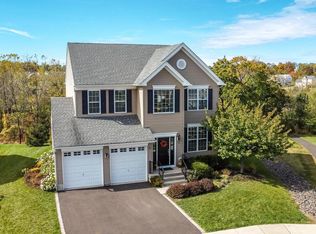 1214 Hockley Dr, Perkasie, PA 18944