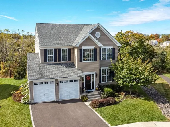 1214 Hockley Dr, Perkasie, PA 18944