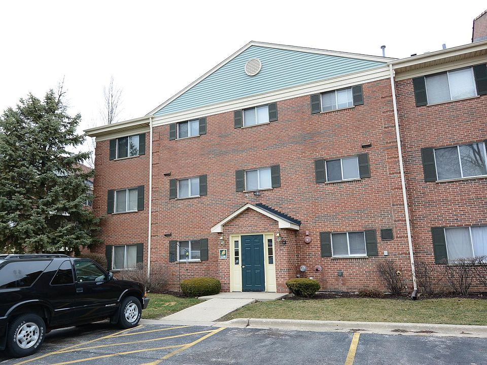 1st image of 1516 N River West Ct APT 3A