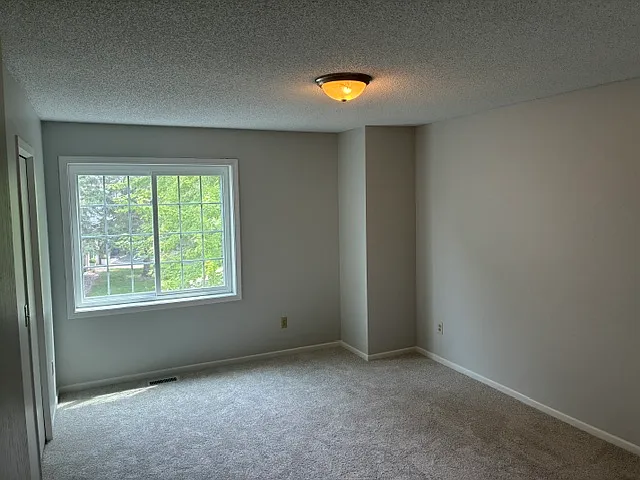 581 Mission Hills Dr — Photo 11