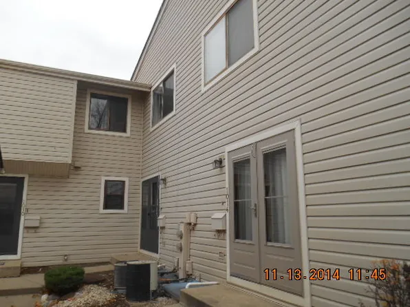 1012 E Thacker St, Schaumburg, IL 60173