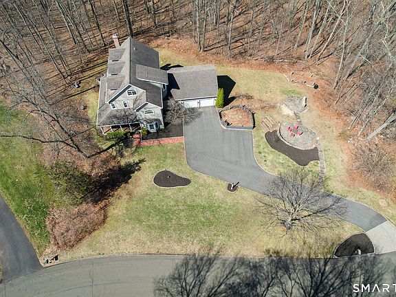 3rd image of 51 Louis Road