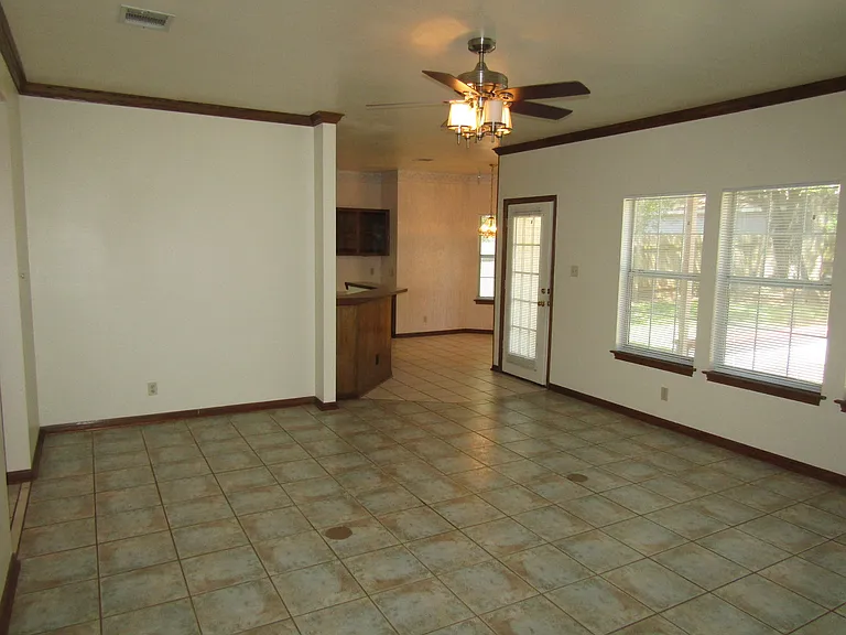 6106 John Chisum Ln — Photo 34