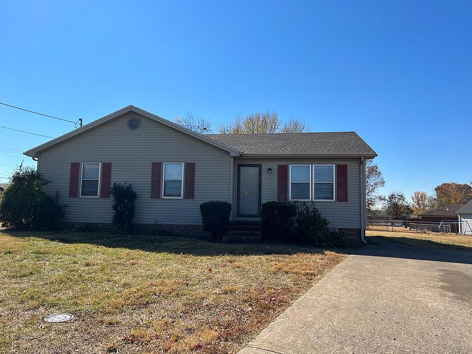 1st image of 543 Fox Chase Ct