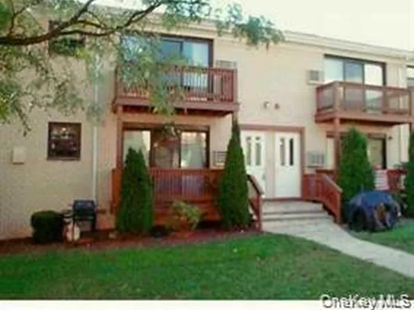 68 Sneden Pl W #68, Spring Valley, NY 10977