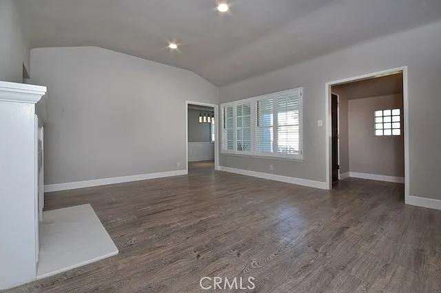 4423 Ethel Ave — Photo 7