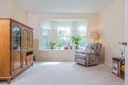 5th image of 394 Wildberry Ln