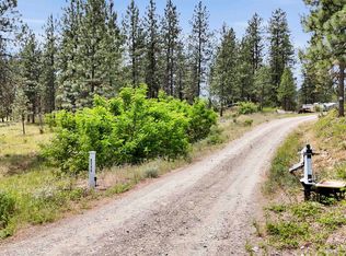 5720 W Riverview Ln, Deer Park, WA 99006