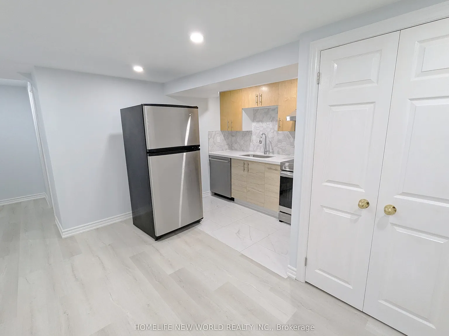 2 bed, $1,695 — Photo 2