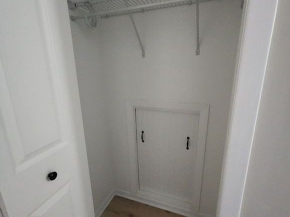 Entry closet/Storage