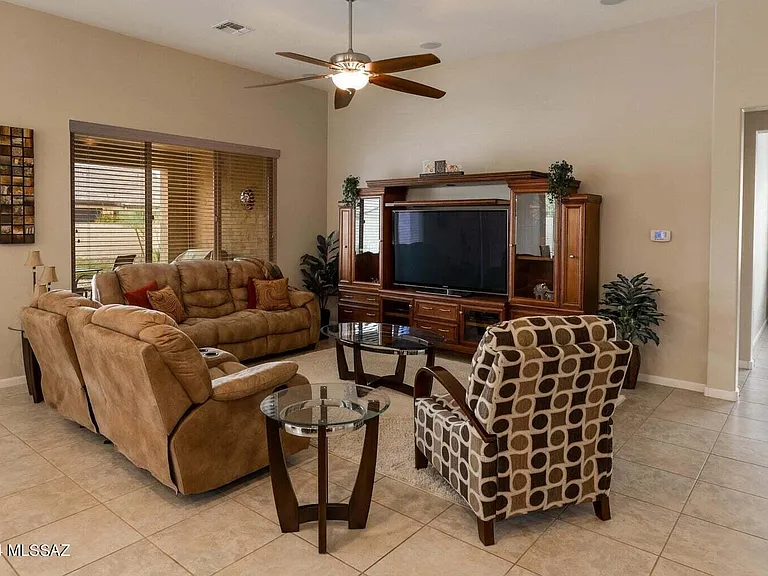 60065 E Arroyo Vista Dr — Photo 11
