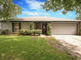 10111 Rustic Gate Rd, La Porte, TX 77571