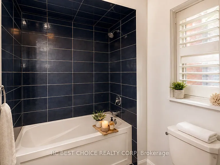23 Durhamview Cres #MAIN — Photo 11