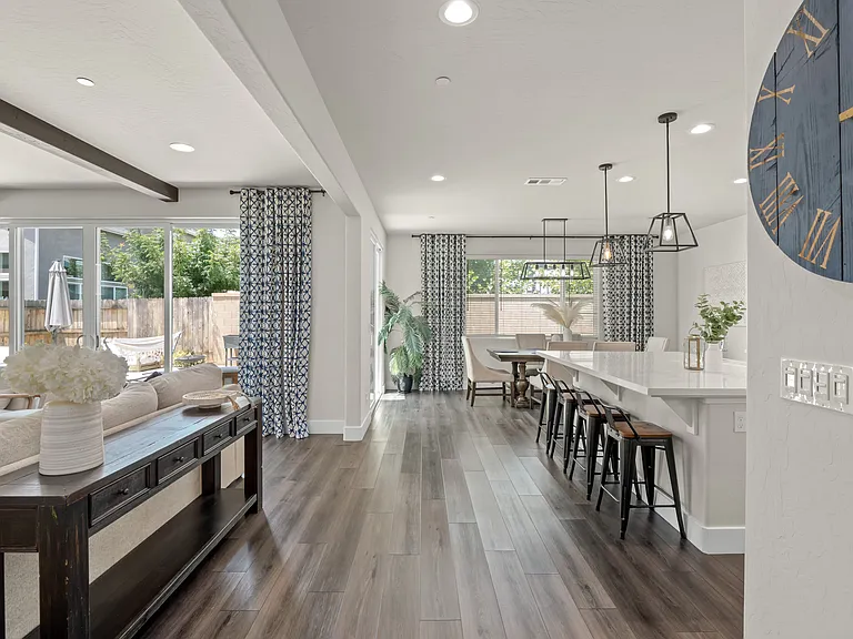 Celeste Ave — Photo 8