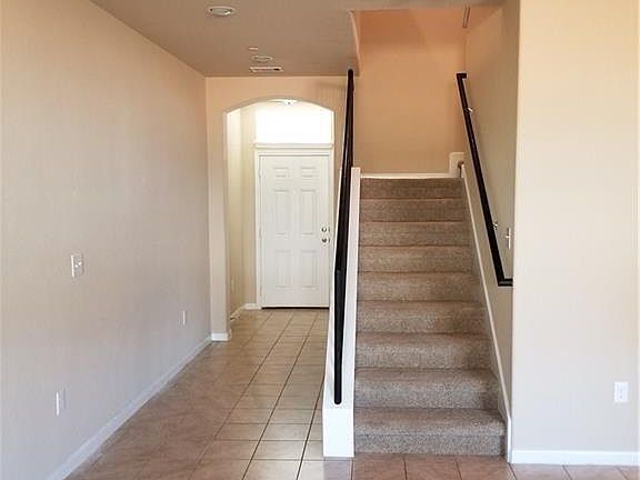 4th image of 2880 Donnell Dr Unit 3102