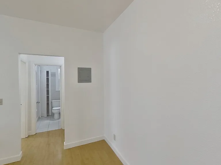 2644 Dwight Way — Photo 13