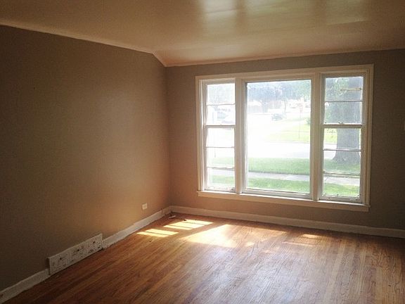 4th image of 400 S 47th Ave