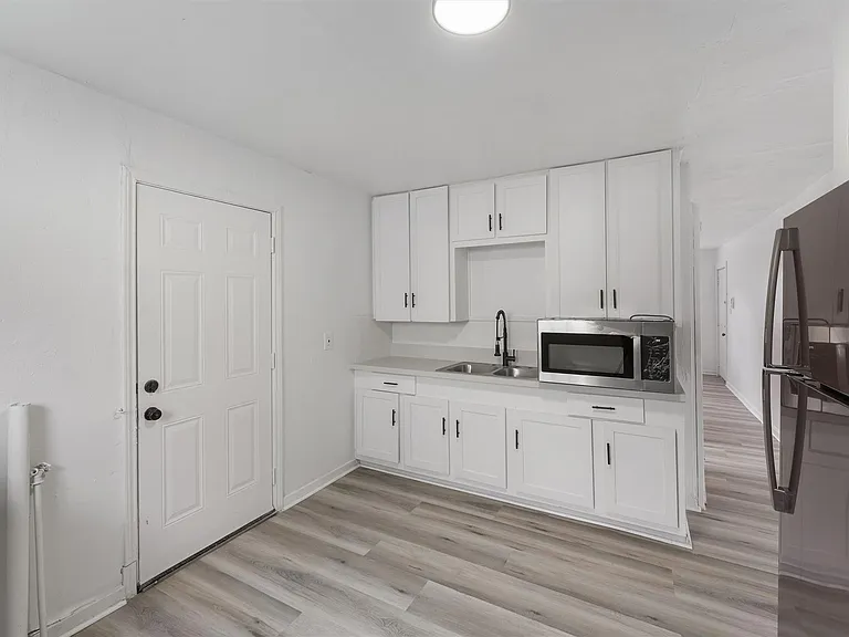 8514 Spaulding St #1 — Photo 8