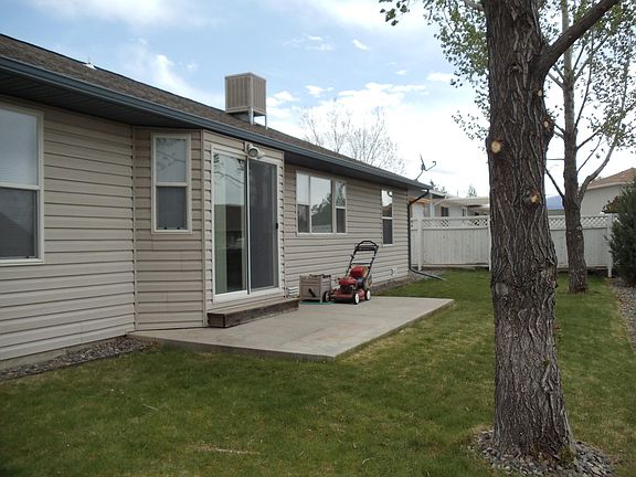 Exterior: backyard