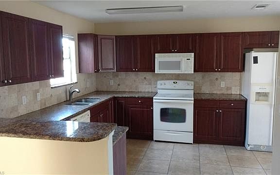 5th image of 3325 8th St W Unit 4