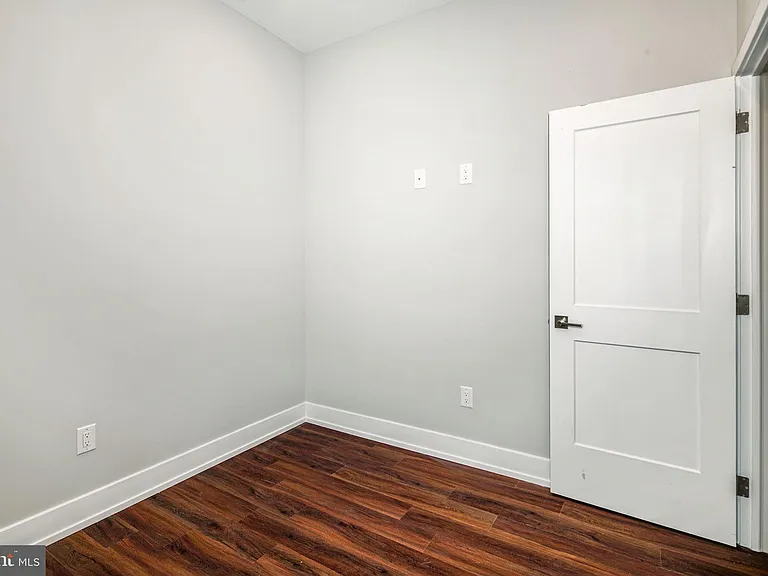 1527 Ridge Ave #1b 1b — Photo 17
