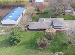 211 Woodrig Rd, Bloomington, IL 61704