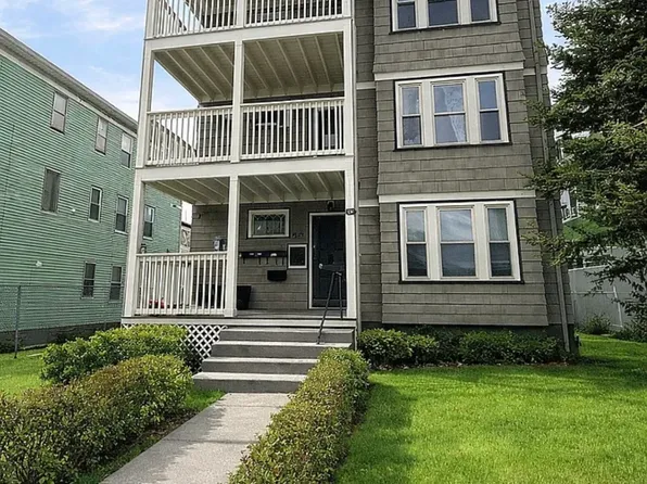 412 Grafton St, Worcester, MA 01604