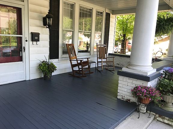 Right Front Porch view