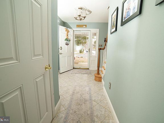 2nd image of 2318 Shipley Rd