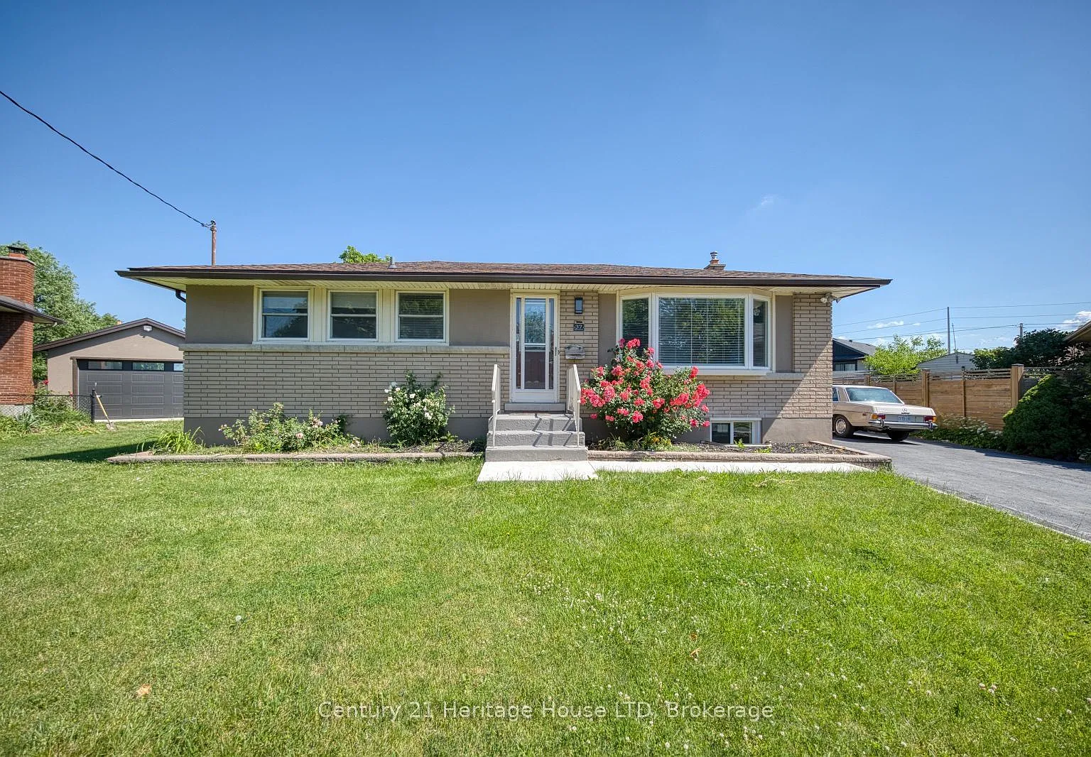 2 bed, $2,100 — Photo 1