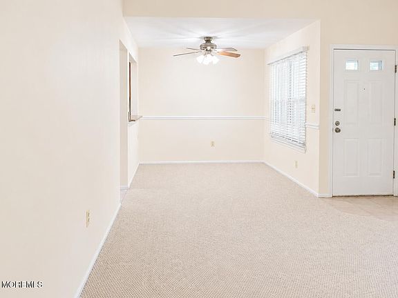 5th image of 100 Viburnum Terrace