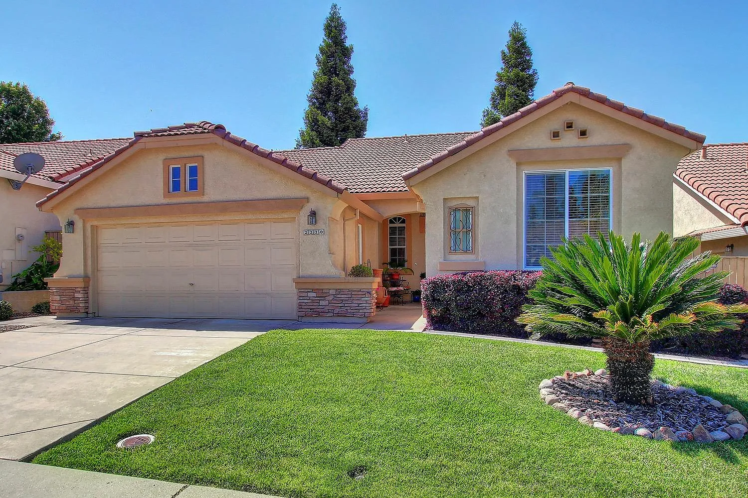 2220 Quarry Way photo 1