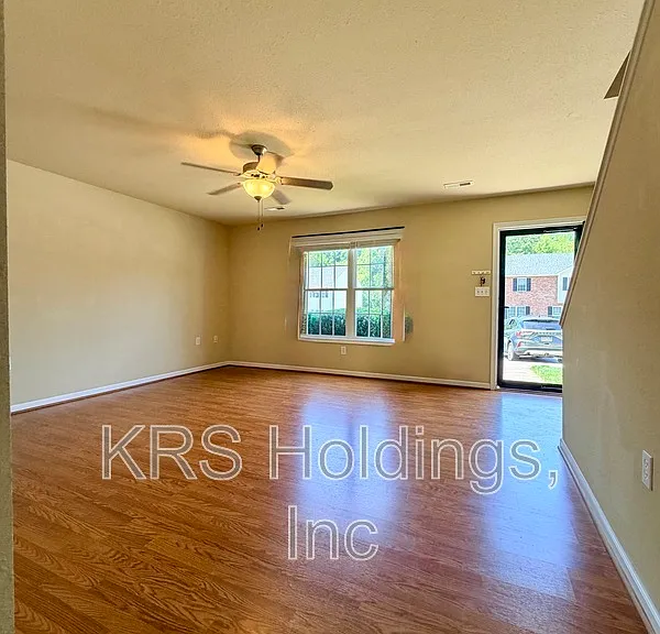 3600 Old Forest Rd #143 — Photo 3