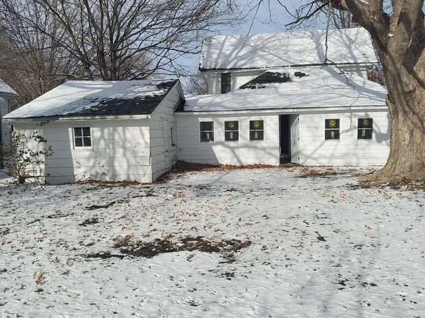 421 E Madison St, Washington, IA 52353