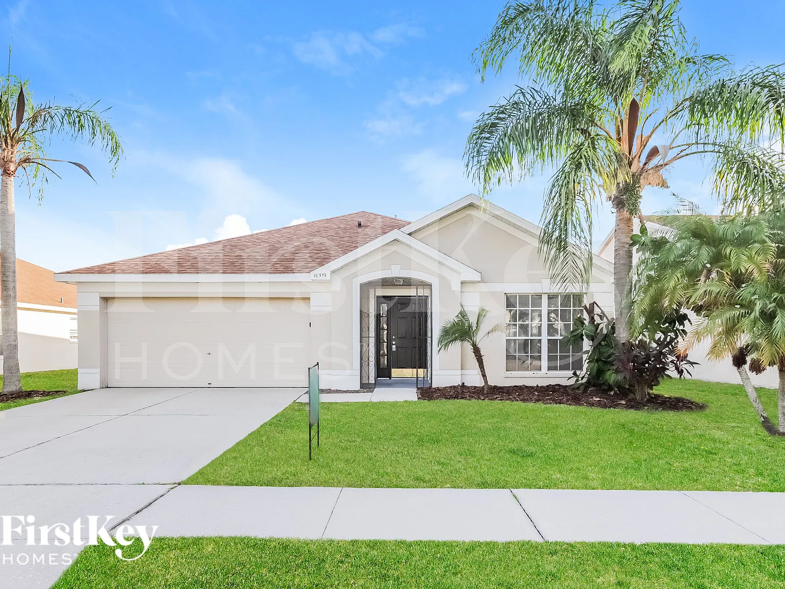 4 bed, 2.0 bath, 1941 sqft, $2,385 — Photo 1