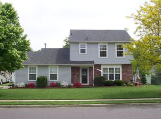 20 Amherst Dr, Burlington, NJ 08016