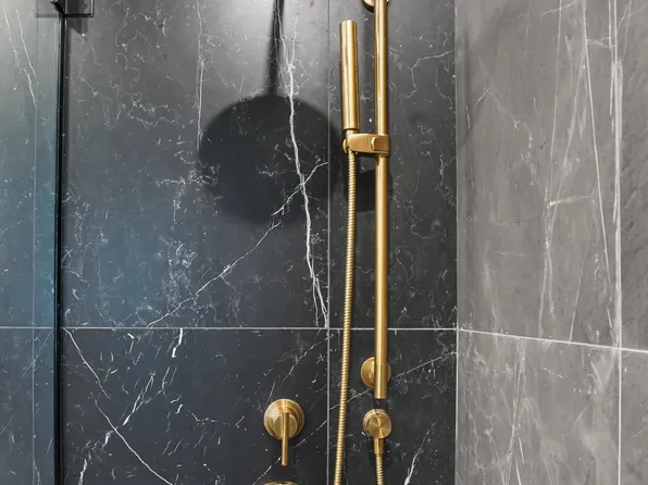 19 North Henry Street image 28 of 37