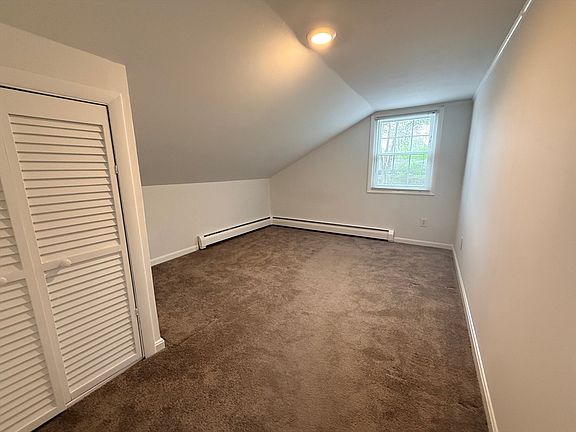 5th image of 165 Bolton Rd #A