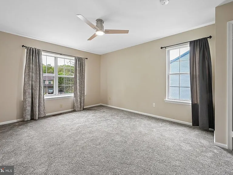 9 Miniver Ct — Photo 17