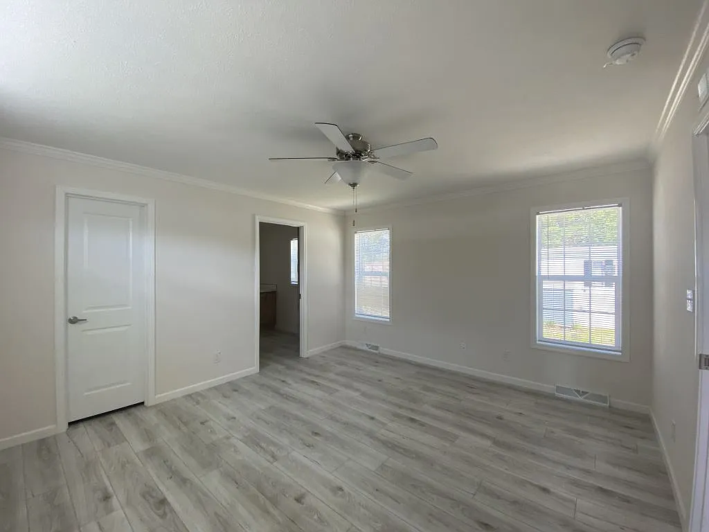 2 bed, 2.0 bath, 1054 sqft, $1,650 — Photo 3