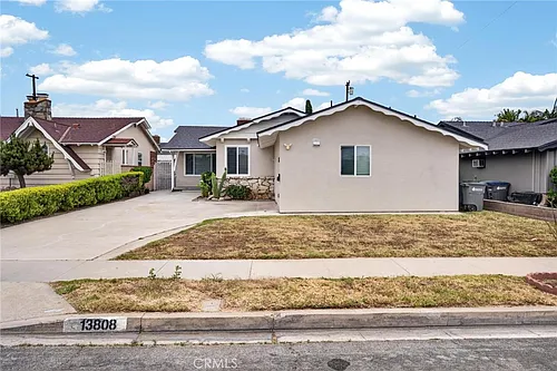 13808 S Catalina Ave Photo 1