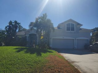 590 Carol Dr NE, Palm Bay, FL 32907